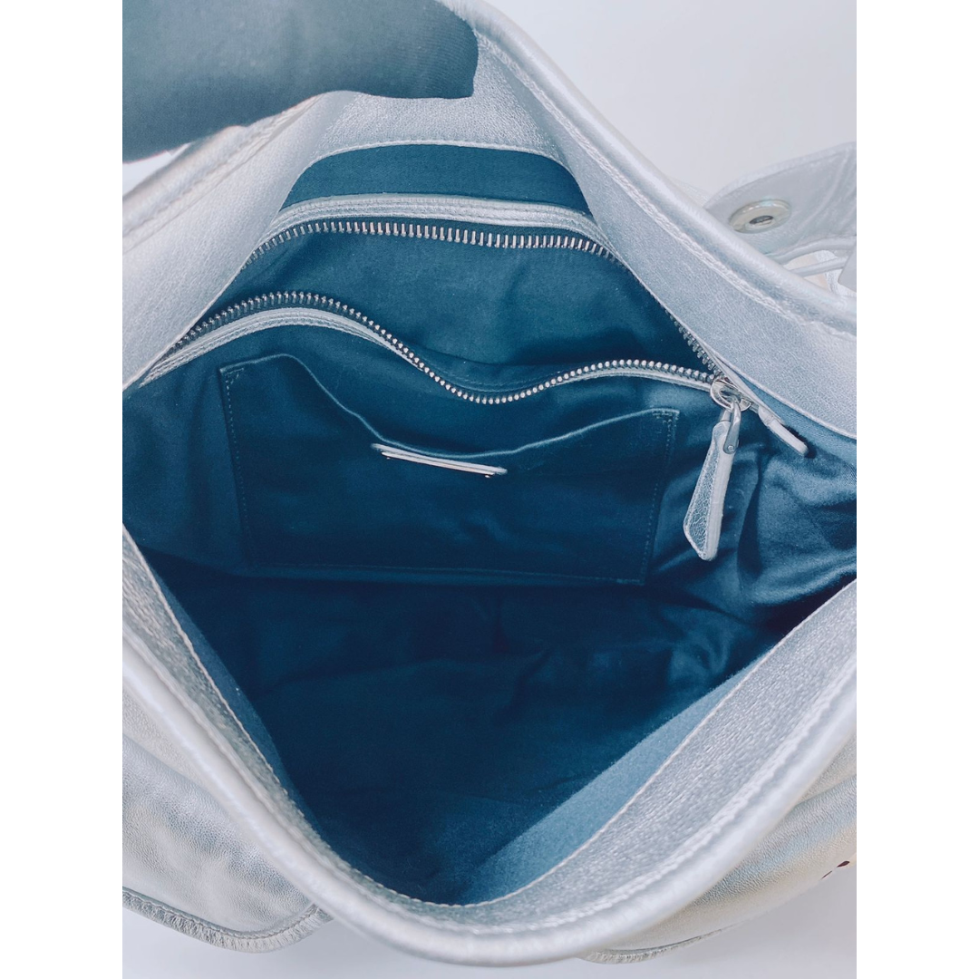 MIU MIU - SILVER MATELASSE LEATHER COFFER HOBO BAG My Store