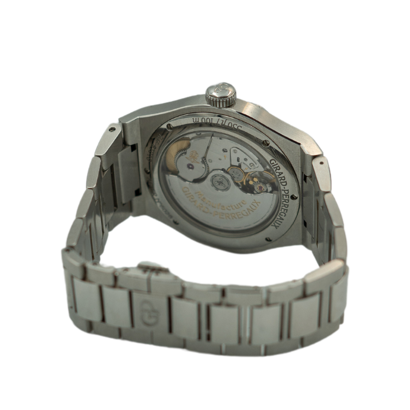 Girard-Perregaux Laureato Limited - 2022 Full Set