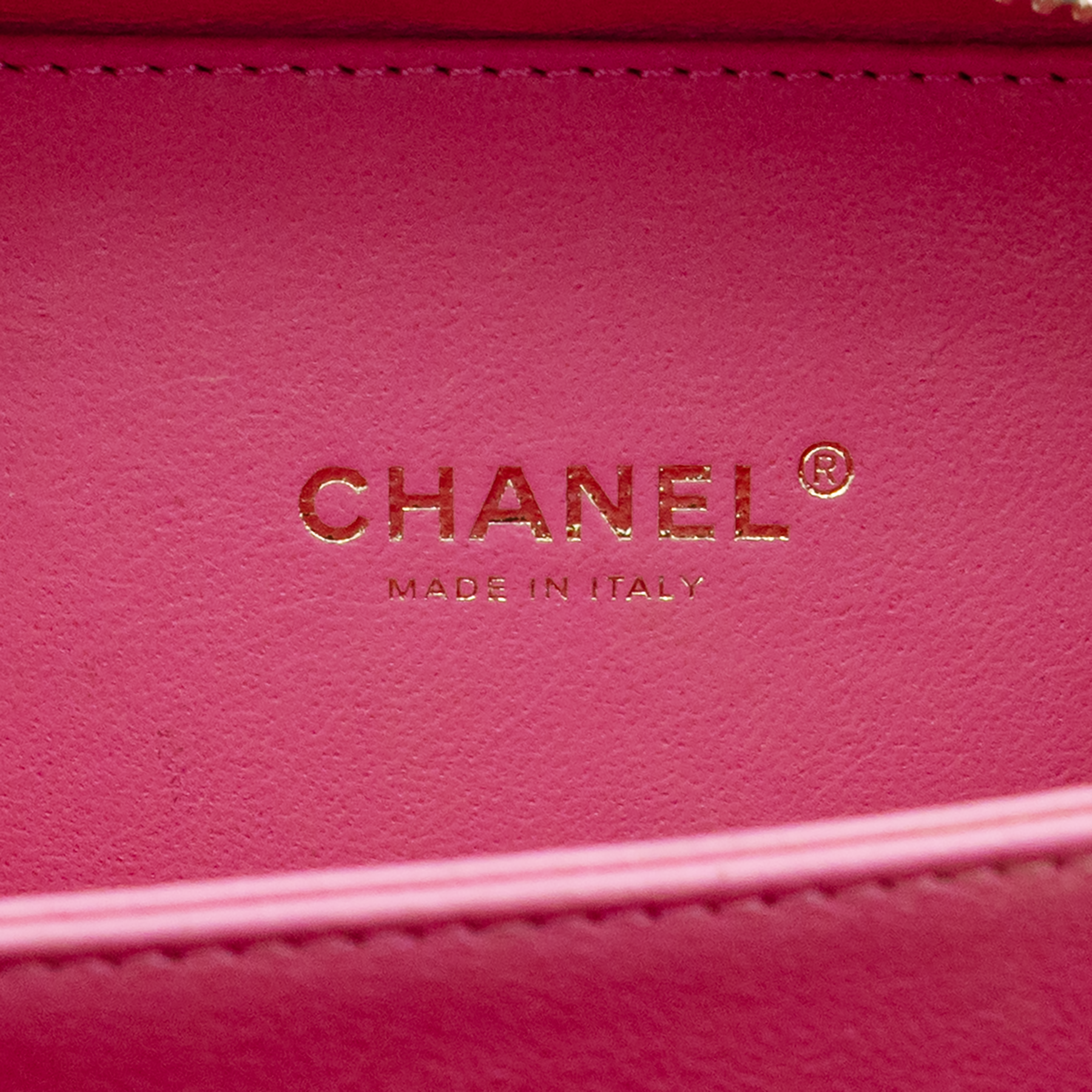 Chanel CC Filigree Vanity Case in Tricolor