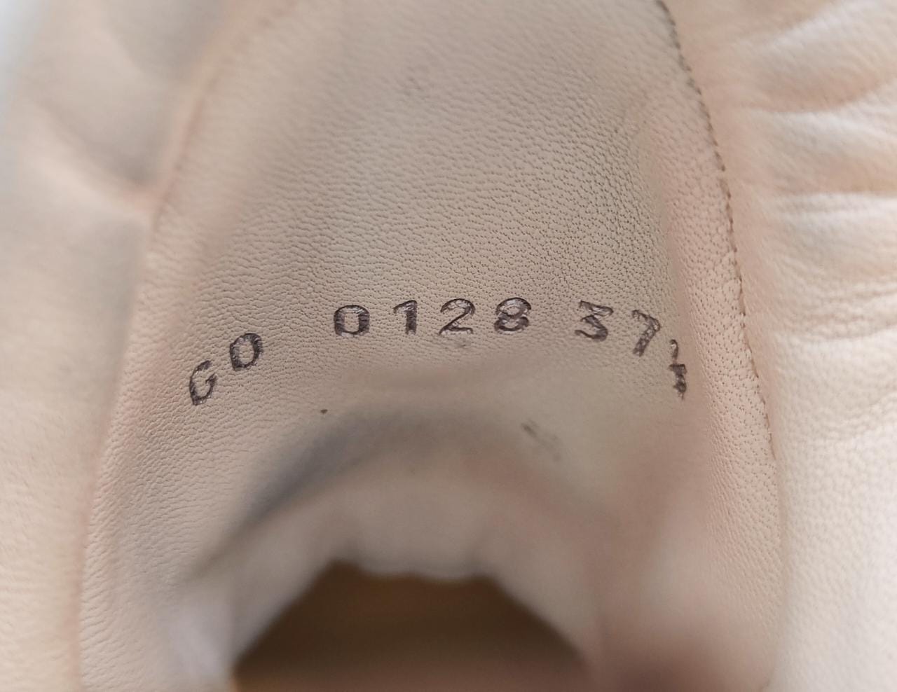 LOUIS VUITTON MULTICOLOR NYLON AND LEATHER ARCHLIGHT LOW TOP SNEAKERS GO 0128 37.5 My Store