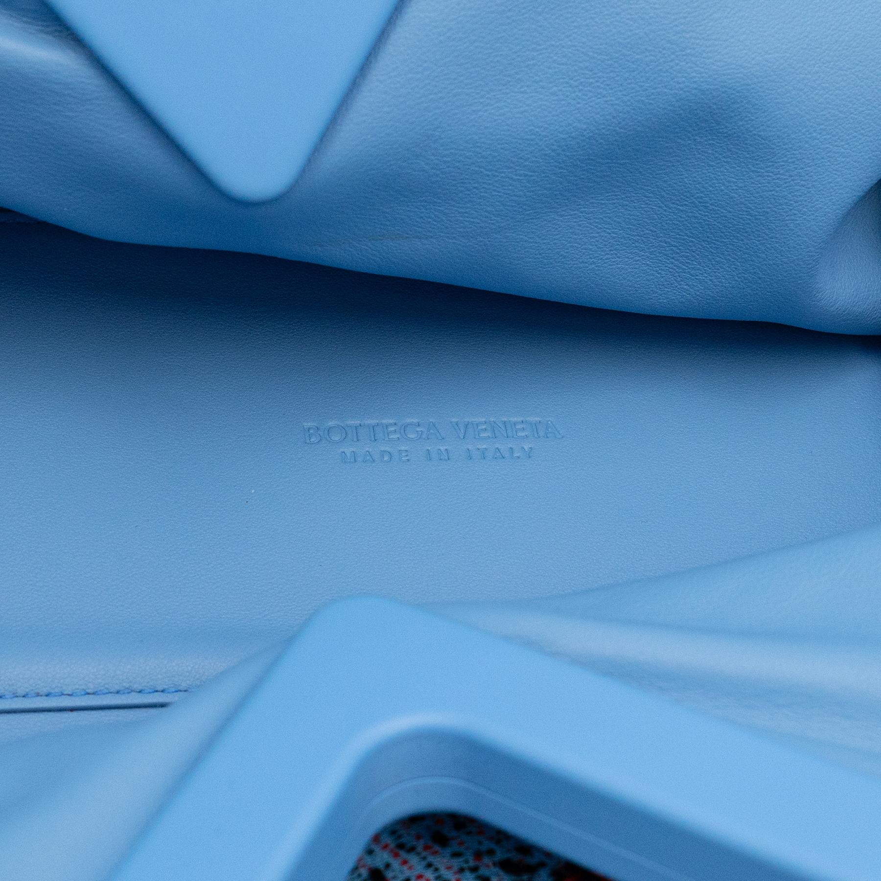 Bottega Veneta Bicolor Textured Fabric Medium The Point Triangle Bag